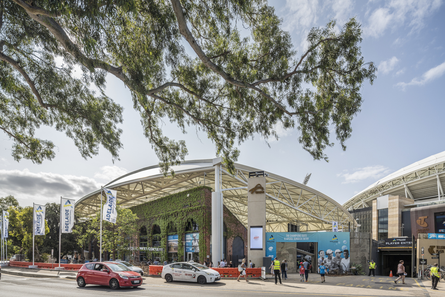 Memorial Drive Tennis Centre – Centre Court Development